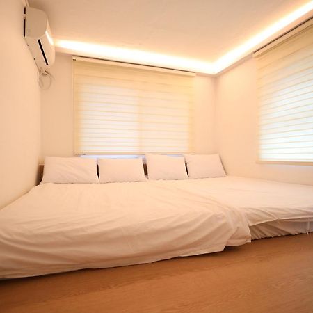 Huayuanhouse Hq In Hongdae Hotel Seoul Luaran gambar