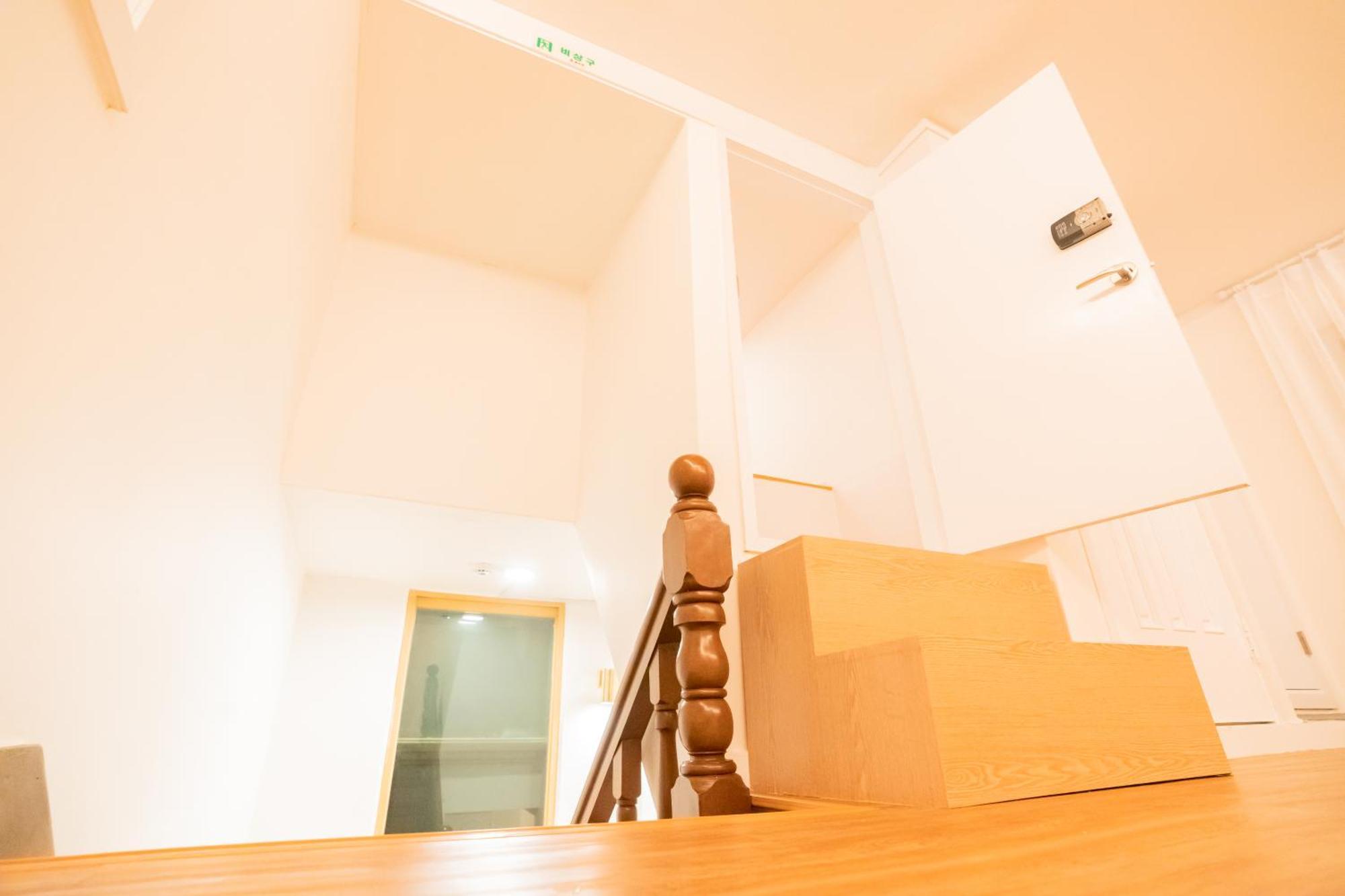 Huayuanhouse Hq In Hongdae Hotel Seoul Luaran gambar
